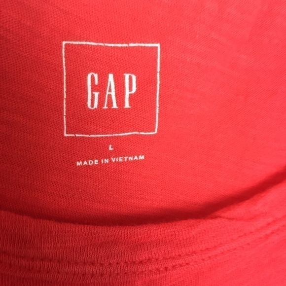 GAP Graphic T-shirt Size Large - Picture 4 of 8